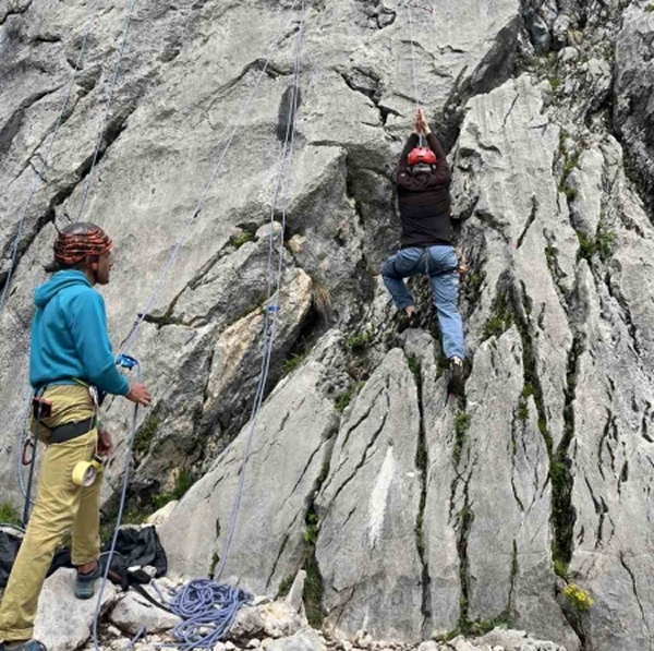 Le combo gagnant Yoga et Escalade!